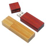 Dřevěný USB flash disk